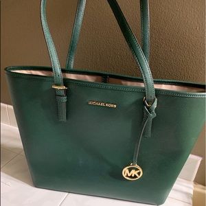 Michael Kors Jet Set Travel Tote